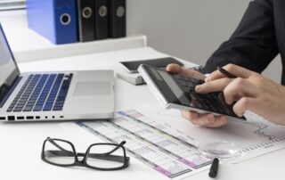 Hayu Clinic Rasakan Kemudahan Kendalikan Banyak Cabang Pakai Accurate Online