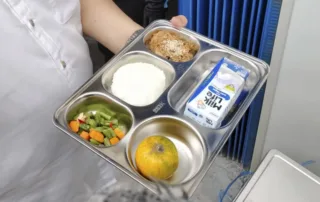Ribuan Dapur MBG Disetop karena Mark Up Harga dan Kasus Keracunan Pangan