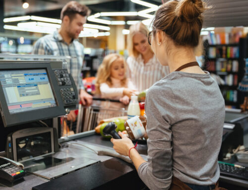 Kasir Kewalahan Bukan Karena Ramai, Tapi Karena Proses Masih Manual? Accurate POS Solusinya!