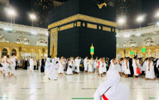 Tips Bisnis Travel Umrah dan Haji Kelola Keuangan Mudah Pakai Accurate Online